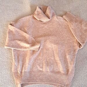 OVERSIZED XSMALL    H&M HIGH NECK SWEATER